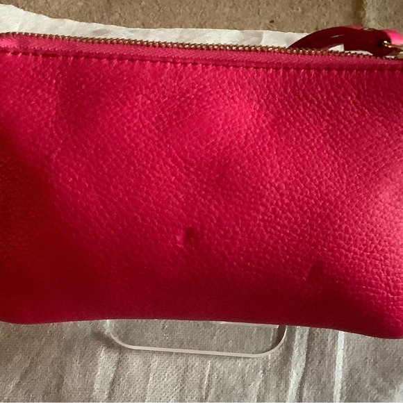 Kate spade wristlet - Picture 2 of 2